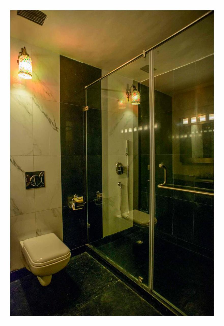 Hotel 233 Park Street Kalküta Dış mekan fotoğraf